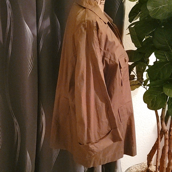 Women's Utility Top. Army Green/ Brown Size 3X. 3/4 Sleeve Length. Button Down. - Picture 3 of 6